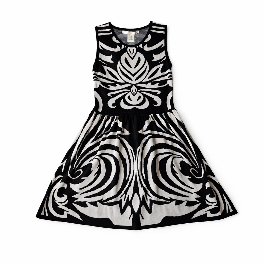 Max Studio Black and White Sleeveless Patterned Fit-and-Flare Dress